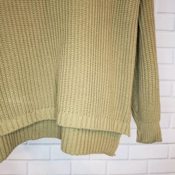 Boohoo OVERSIZED V NECK SWEATER Size M/L - Picture 2 of 7